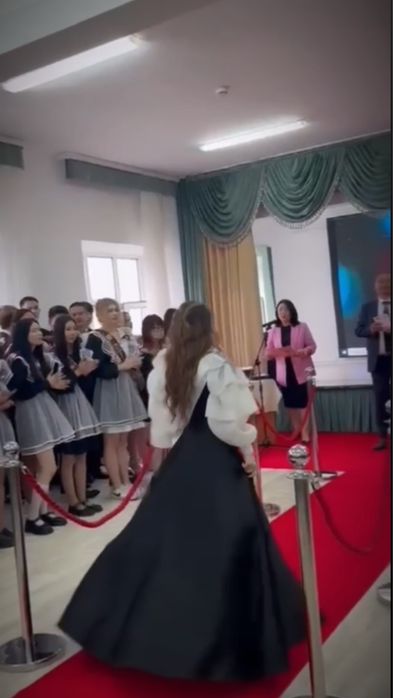 Платье на последний звонок