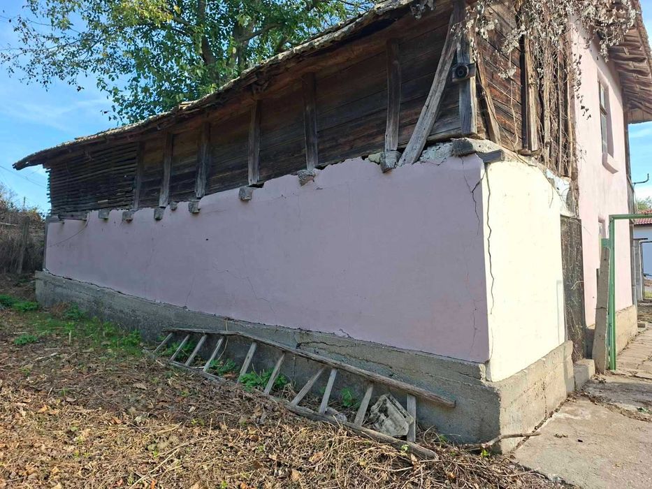Продава се Къща в Търговище, Център - 213 кв.м за 306 €/кв.м - Снимка #22