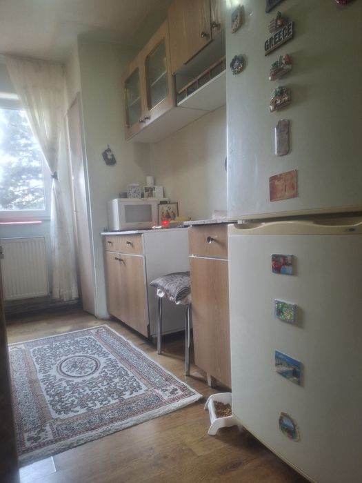 Vand apartament  2 camere