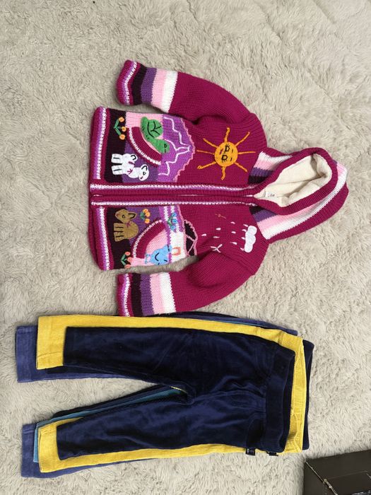 Lot hainute pentru fetite marimi intre 6-24 luni si cateva de 2-3 ani