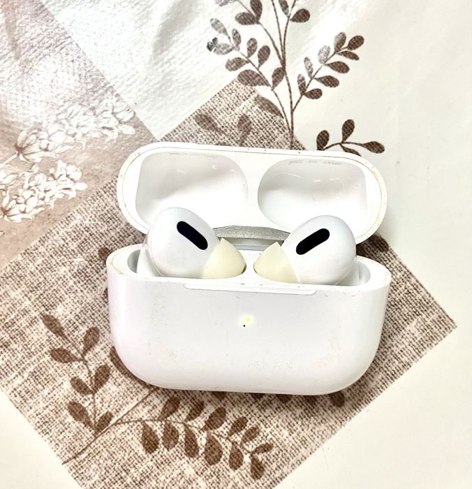 Vând Airpods pro