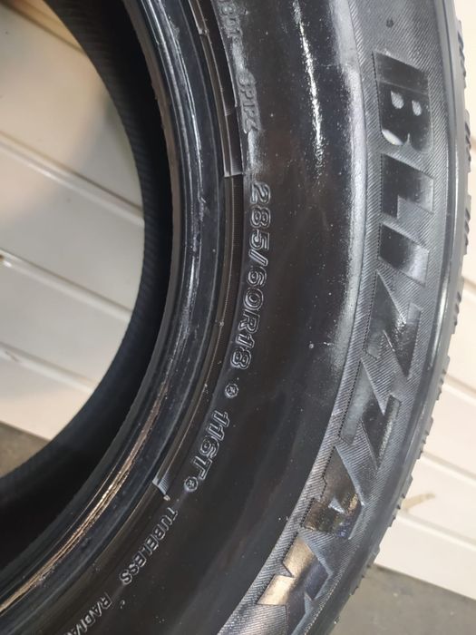 Продам зимние шины Bridgestone