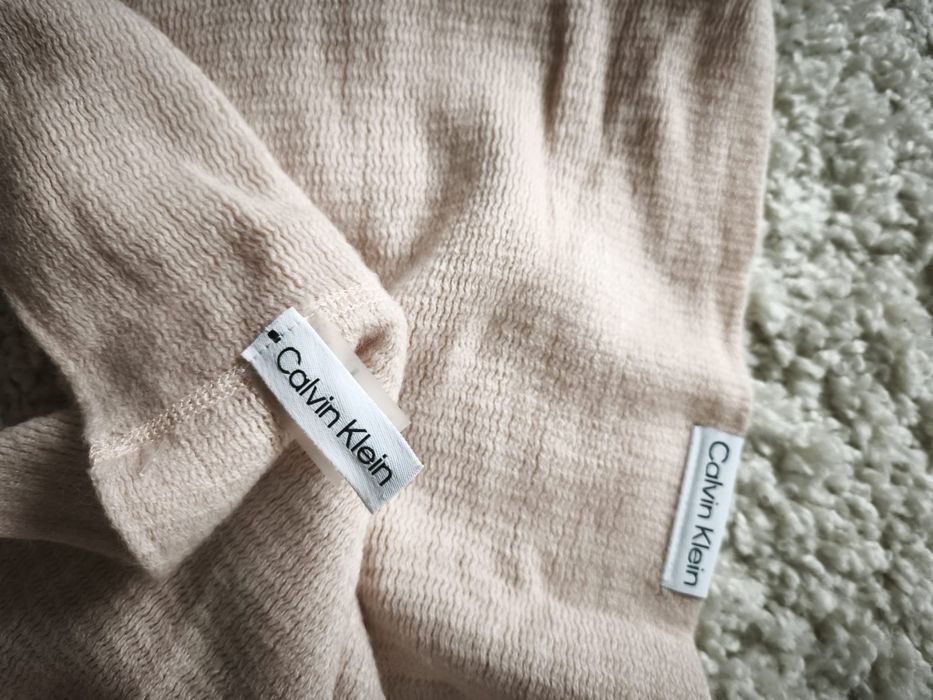 Eșarfă circulară Kalvin Klein