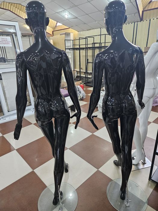 Маникены в отличном состоянии