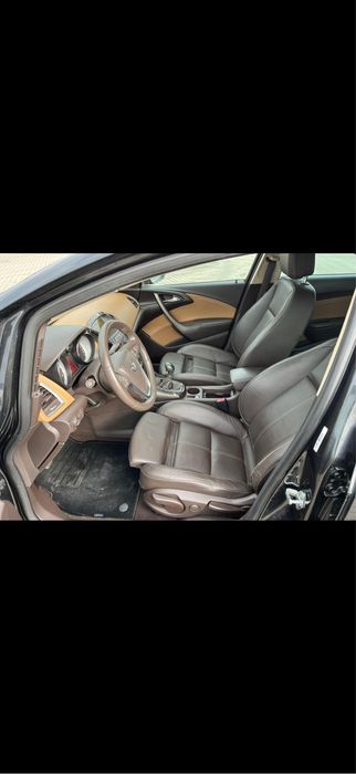 OPEL Astra 2013 — imagine 4