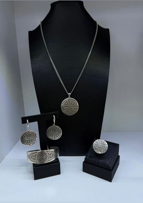 Украшения из серебра