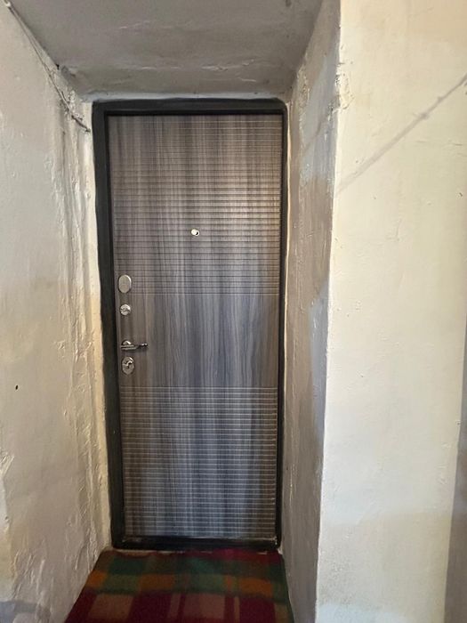 Продаётся 1,5-ка по ул. Серикбаева, 1/1