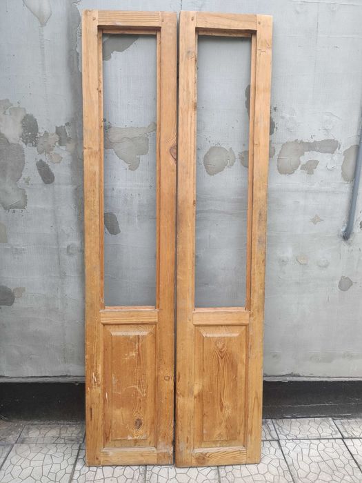 Дверь из массива