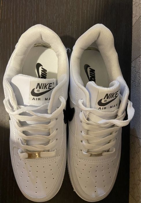 Кроссовка Nike новый