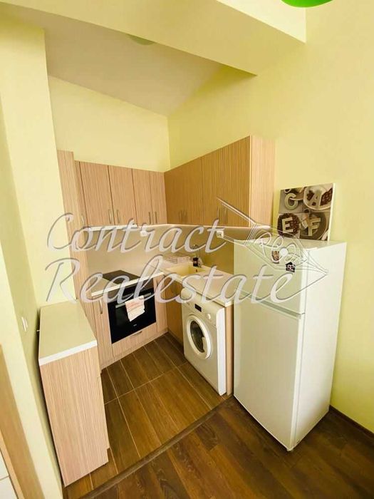 Дава се под наем Двустаен апартамент в Варна, Цветен квартал - 58 кв.м за 408 € - Снимка #1