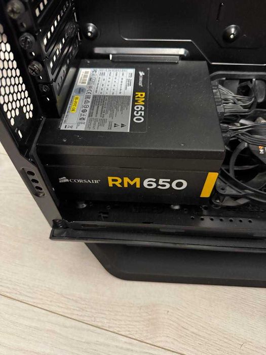 Sursa Corsair RM Series RM650