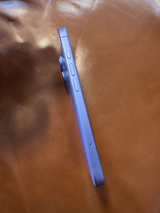 iPhone 16 UltraMarine 128gb - без Face ID