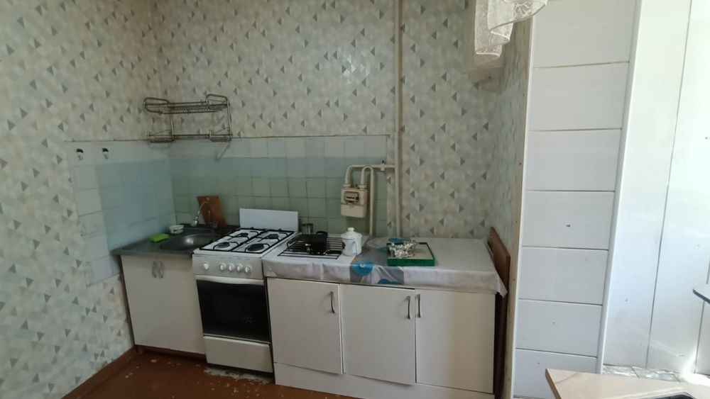 Продаётся 2ком.кв.10мкр.дом 4