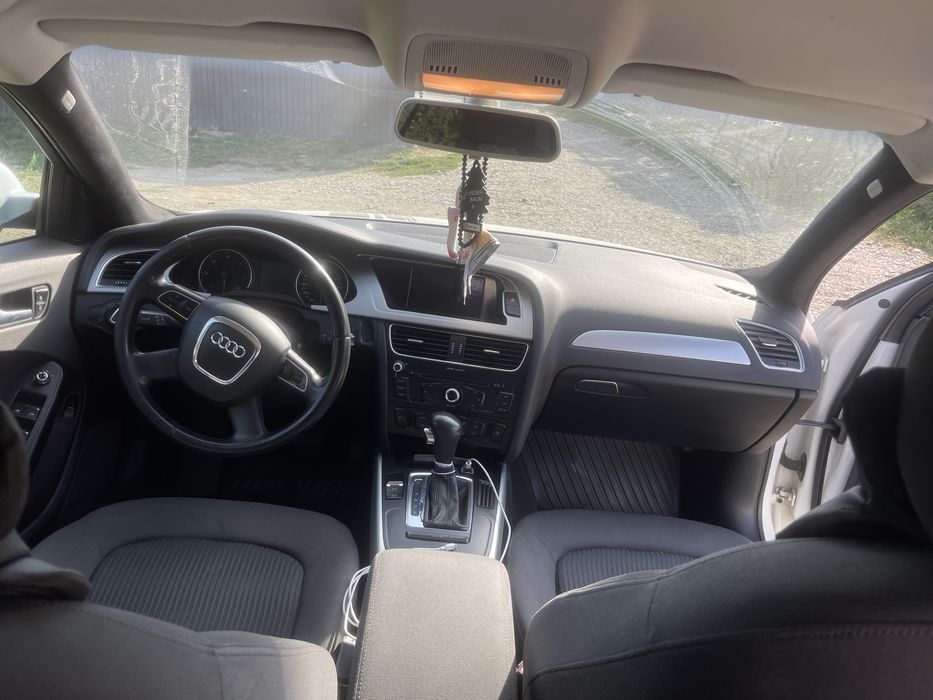 Vand audi a 4 b 8 in stare buna de fuctionare motor 2.0 tdi