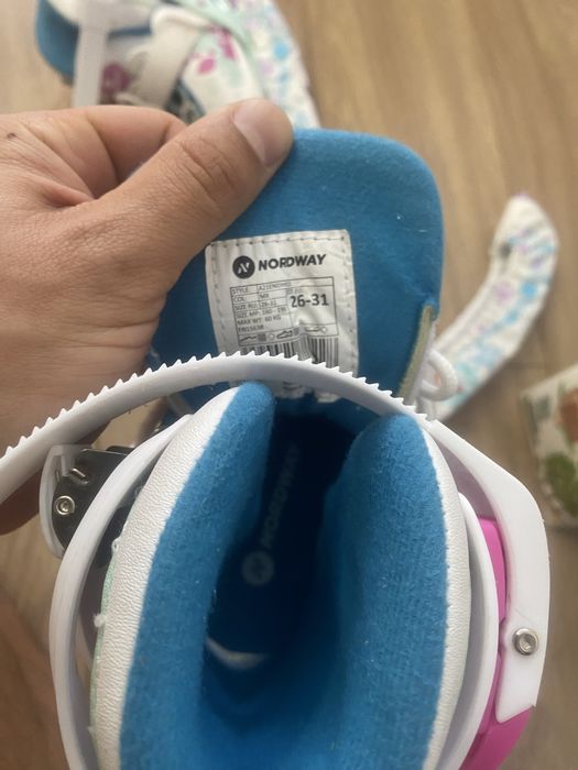 Продам Коньки детские