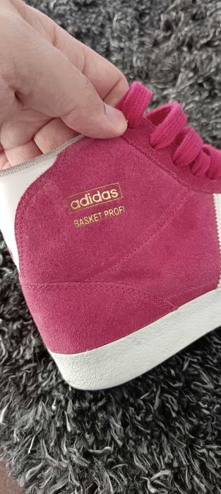 Дамски маратонки Adidas размер 37, естествена кожа велур в розов цвят