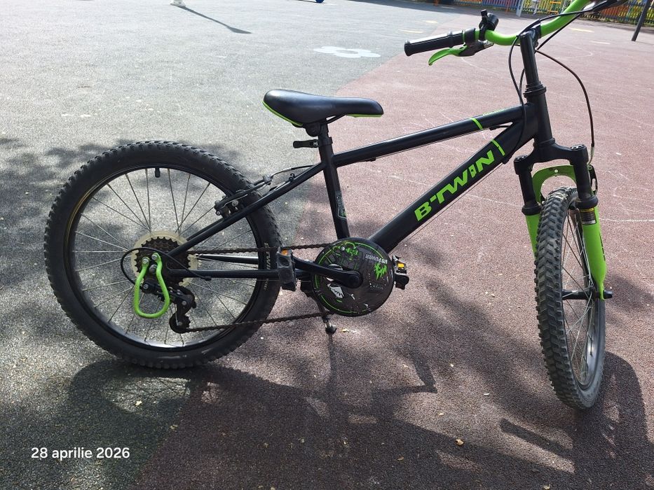 Bicicleta 7-10 ani