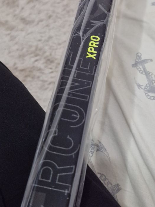 продаю клюшку новую