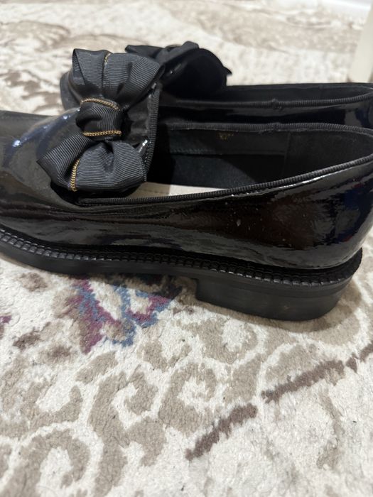 Новые лаковые туфли