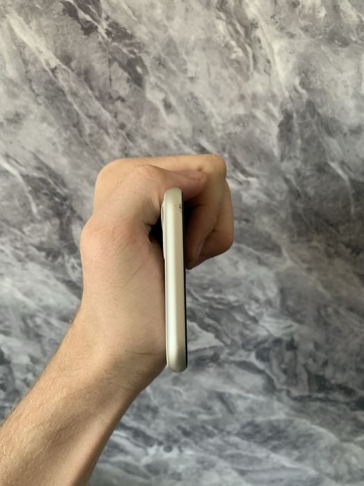 Продам iphone (айфон) 11 128gb