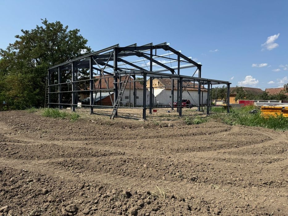 Vand si construiesc o gama larga de hale sau structuri metalice noi ne