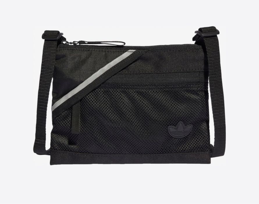 Adidas original чантичка за през рамо