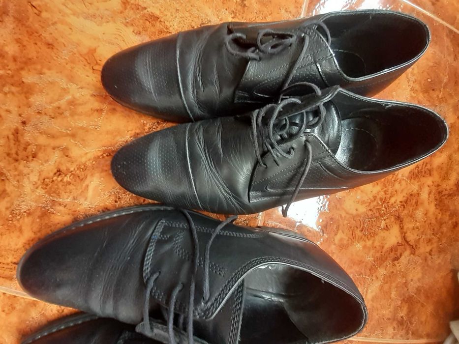 Pantofi din piele nr 39