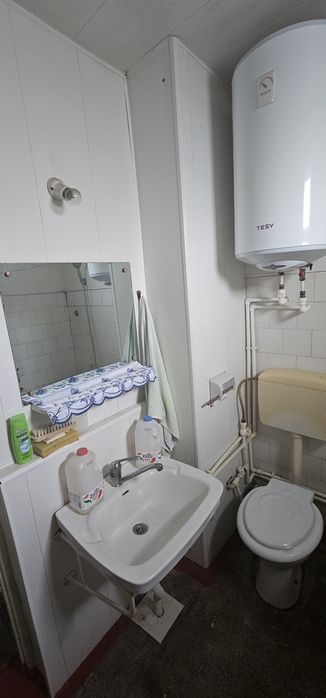 Vand apartament 2 camere Lupeni Hunedoara