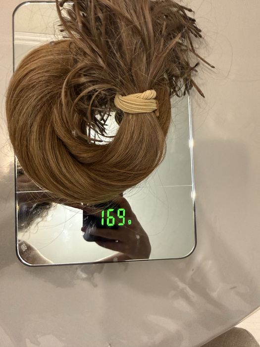 Продам волосы; б/у; хорошего качества;