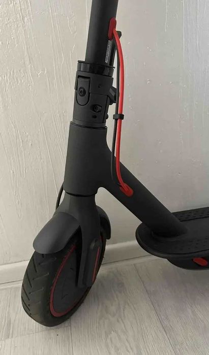 Электросамокат Xiaomi Pro