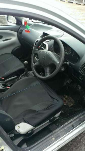 Mitsubishi Каризма 1.6 16 в 103к.с