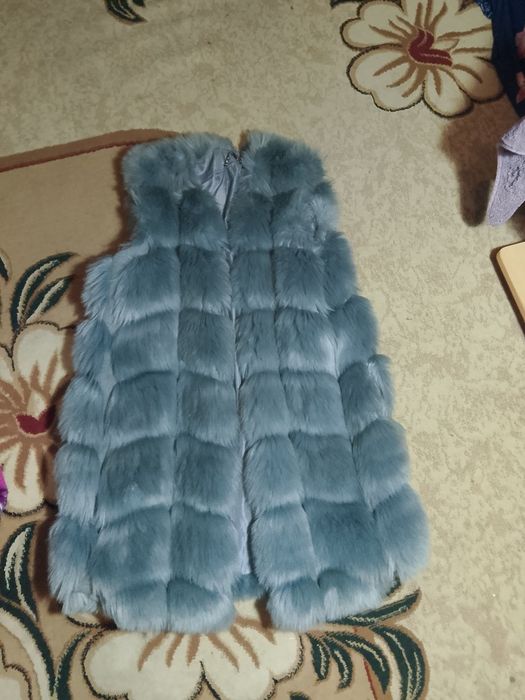 Продам желетку в хорошем состоянии