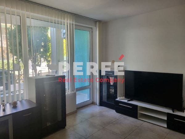 Дава се под наем Двустаен апартамент в Бургас, Сарафово - 88 кв.м за 408 € - Снимка #1