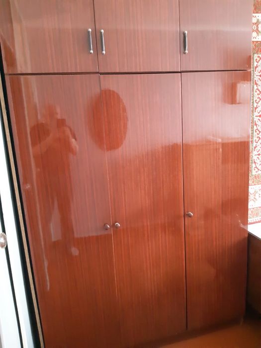 Продам шкаф плательный