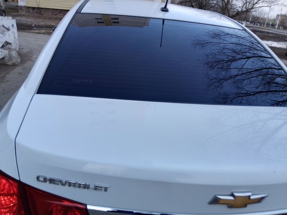 Машина Шевралет круз