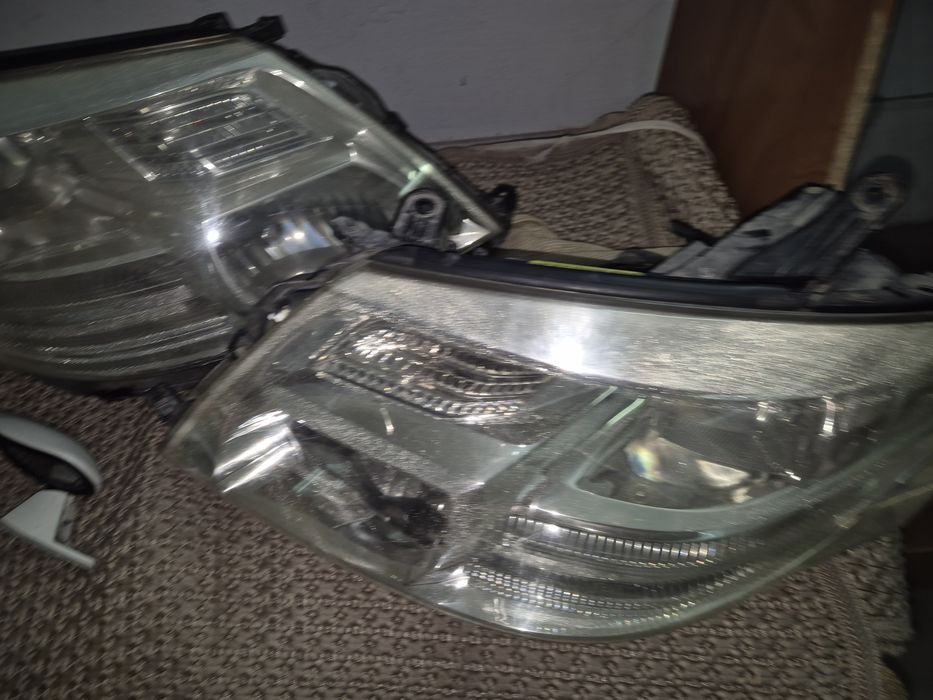 Продам фары на альфард