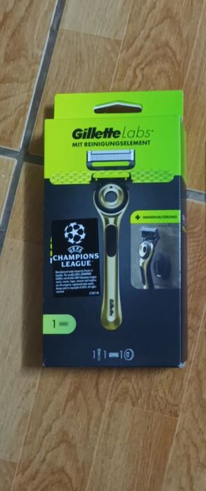 Gillette Labs         .