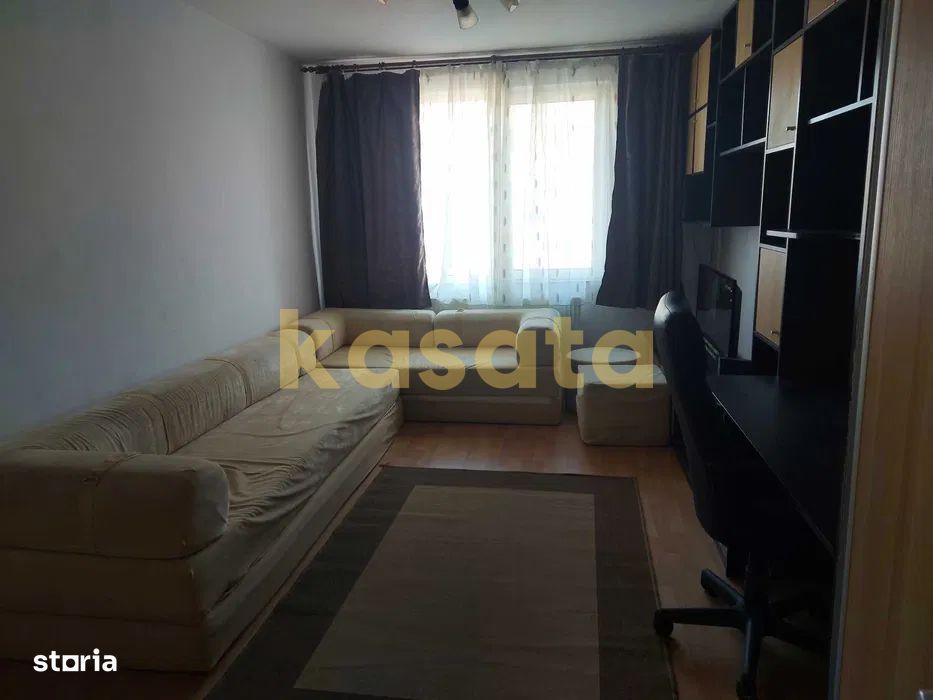 3 Camere de Închiriat