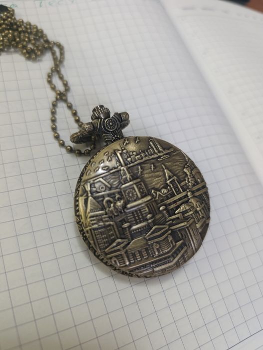 Красивые карманные часы на цепочке — сувенир/подарок