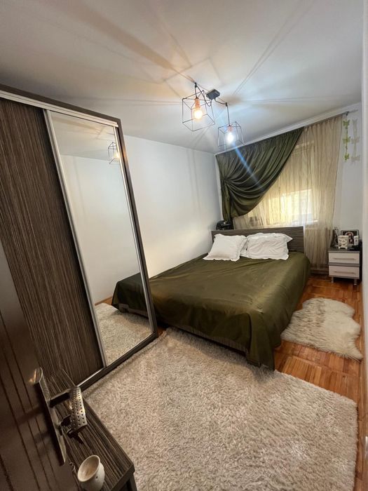 Apartament 3 camere de inchiriat