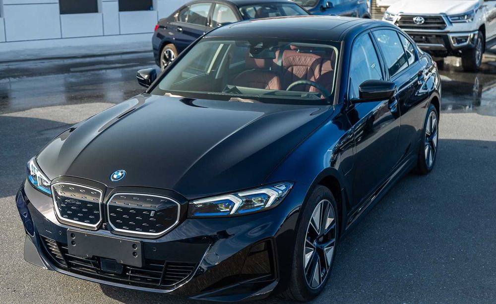 BMW i3 40L Night Sport