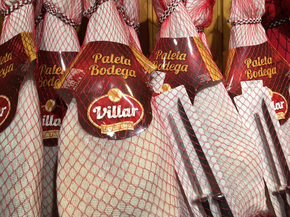 Испански Хамон серано наличен цена за целия бут различни видове