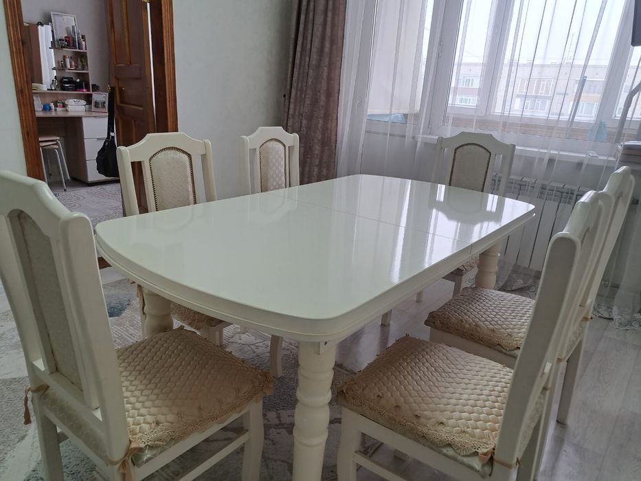 Продам стол со стульями