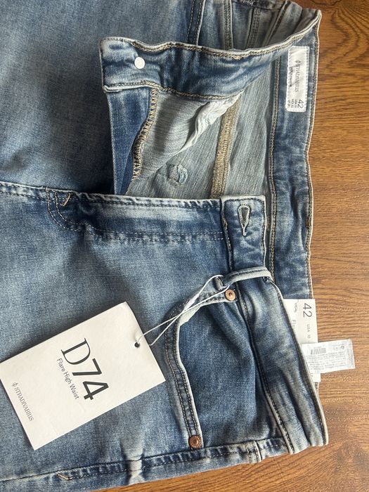 Blugi de dama stradivarius