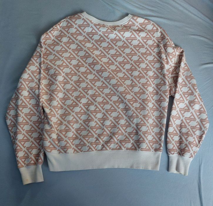 Pullover alb cu model