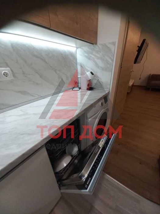 Дава се под наем Едностаен апартамент в к.к. Св.Св. Константин и Елена - 45 кв.м за 700 € - Снимка #2