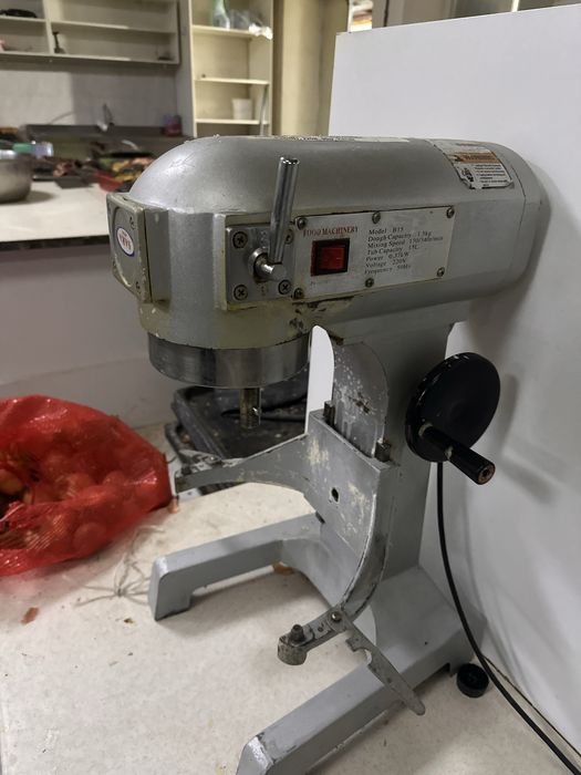 Миксер промышленный. Тестомес