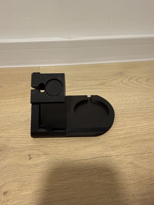 Зарядна станция за iPhone и Garmin