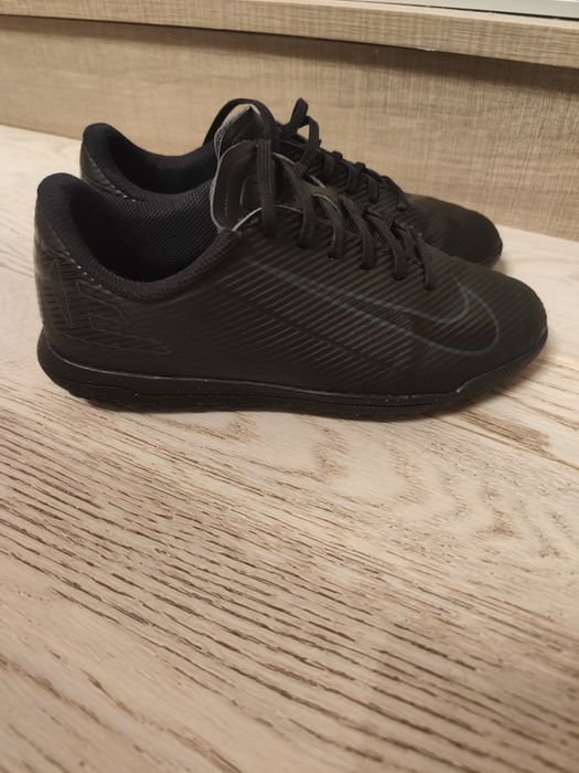 Стоножки Nike  и сникърси Pepe jeans