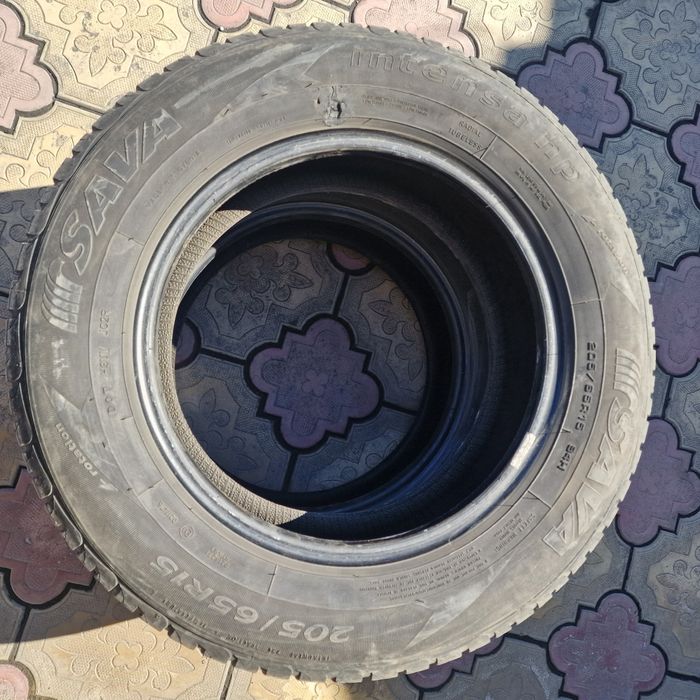 Продам шины 205/65/15